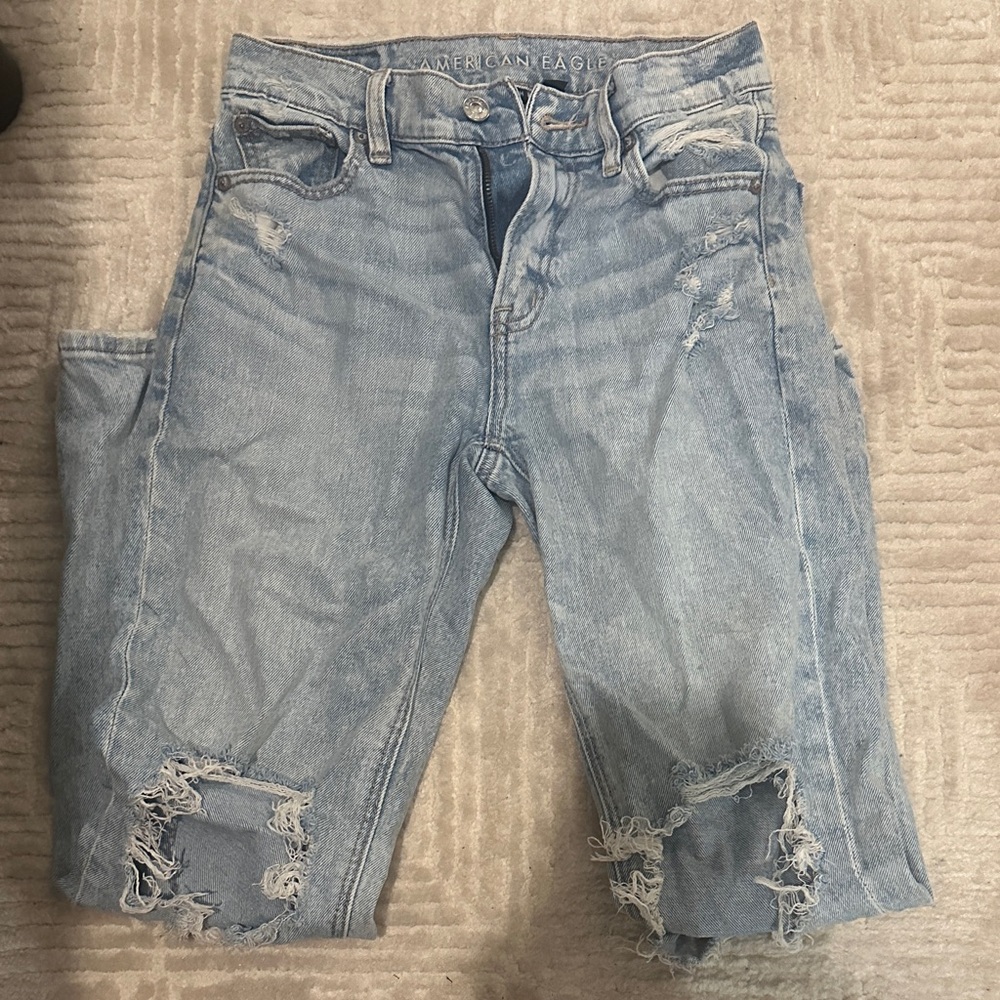 American Eagle Outfitters Light Blue Distressed Boyfriend Jeans